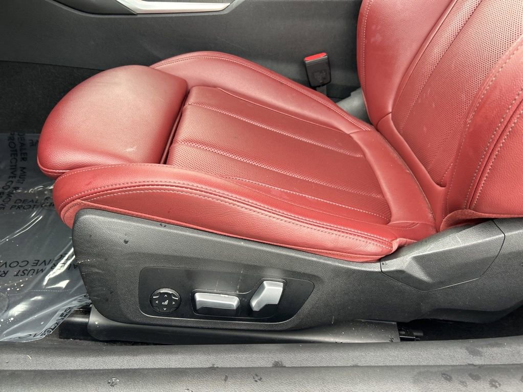 Used 2024 BMW 430i Convertible image 10