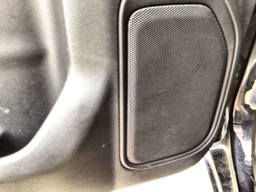 Used 2023 Chevrolet Silverado 1500 Custom image 25