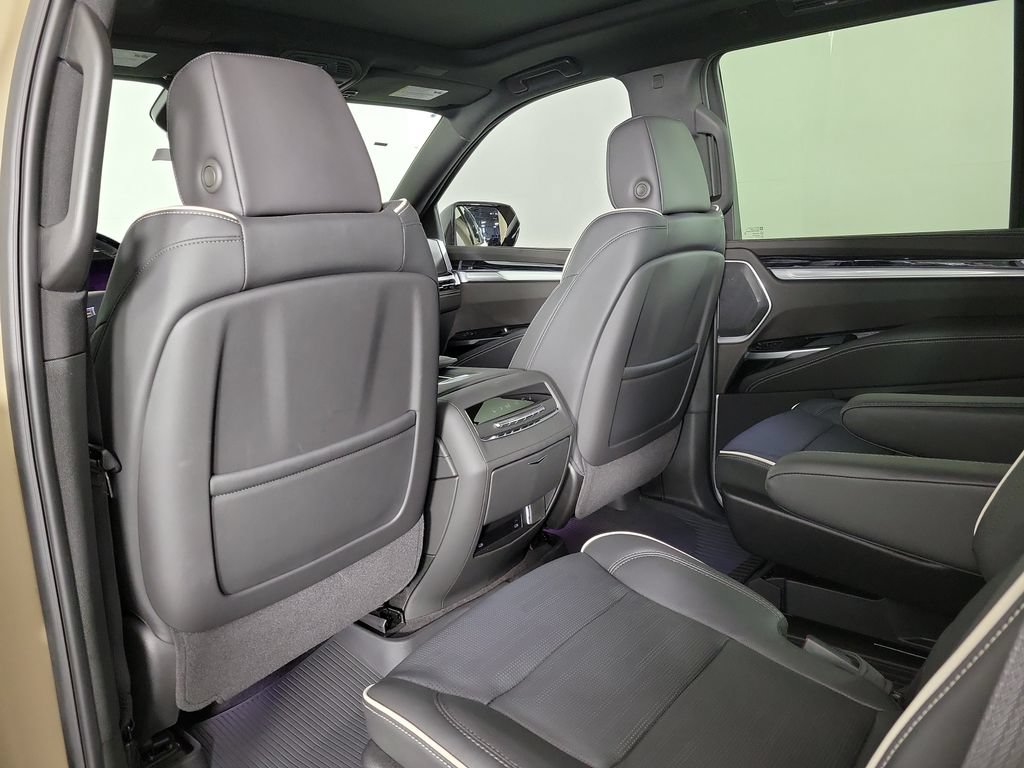 New 2026 Cadillac Escalade Sport w/ Touring Package AWD/4WD image 12
