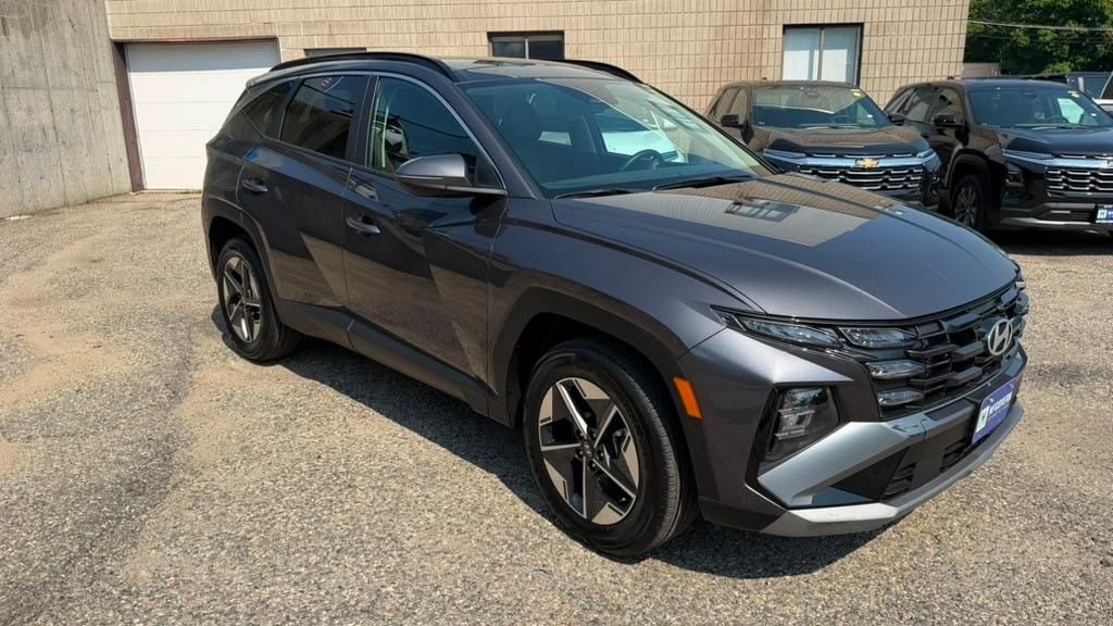 Certified 2025 Hyundai Tucson SEL AWD/4WD image 9