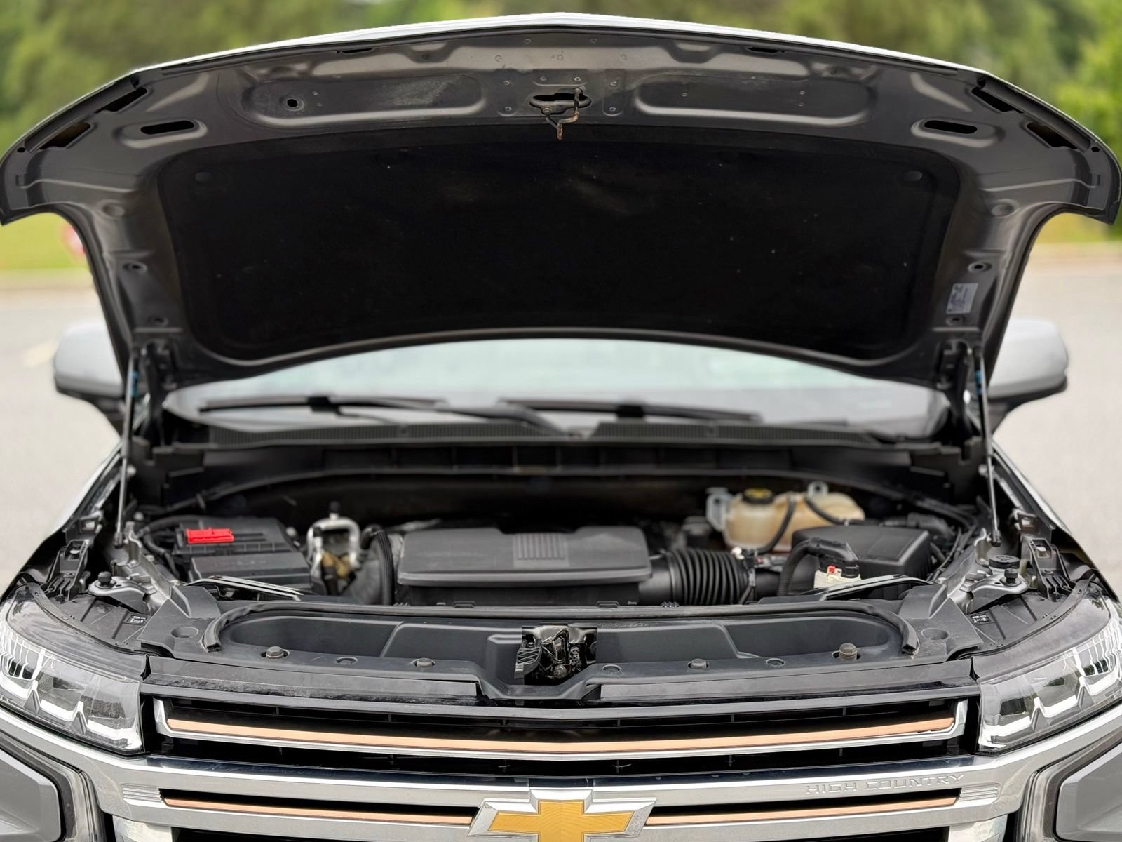 Used 2022 Chevrolet Suburban High Country AWD/4WD image 47
