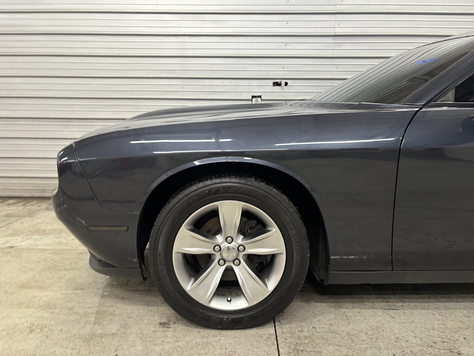 Used 2018 Dodge Challenger SXT image 4