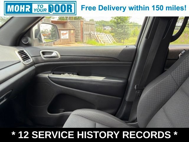 Used 2018 Jeep Grand Cherokee Laredo AWD/4WD image 28