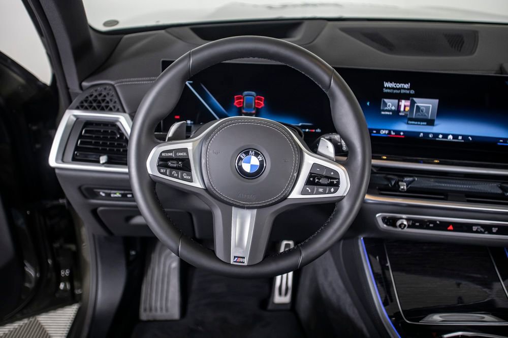 Used 2026 BMW X5 xDrive40i w/ M Sport Package AWD/4WD image 25