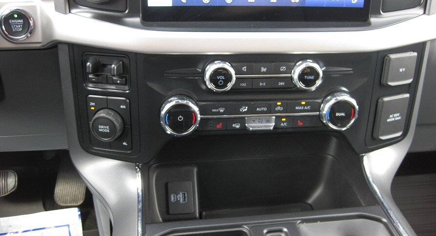 Used 2022 Ford F150 XLT w/ Equipment Group 302A High AWD/4WD image 14