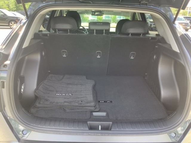 Used 2026 Hyundai Kona SEL Premium FWD image 12