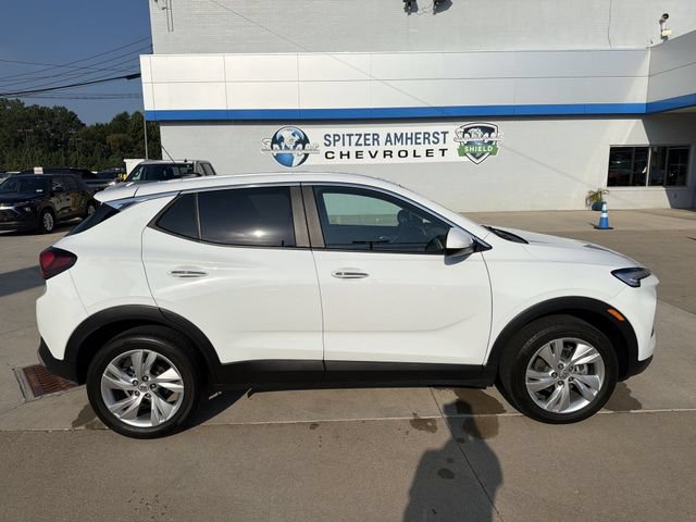 Used 2025 Buick Encore GX Preferred AWD/4WD image 11
