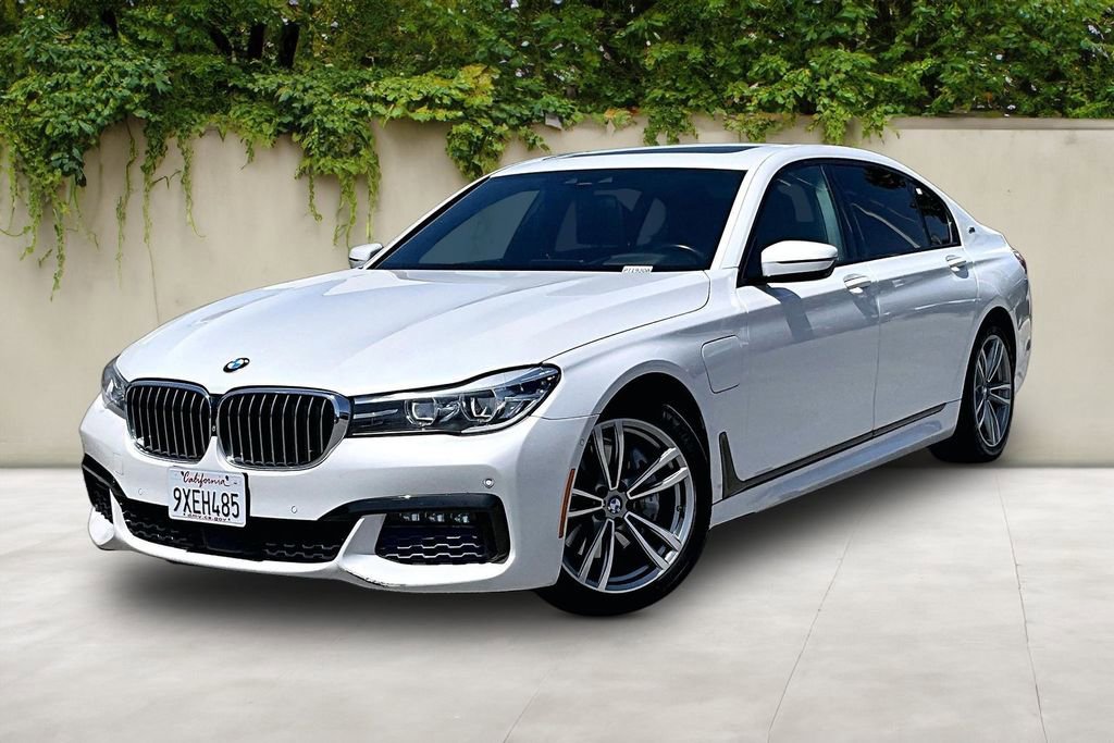 Used 2017 BMW 740e xDrive AWD/4WD image 3