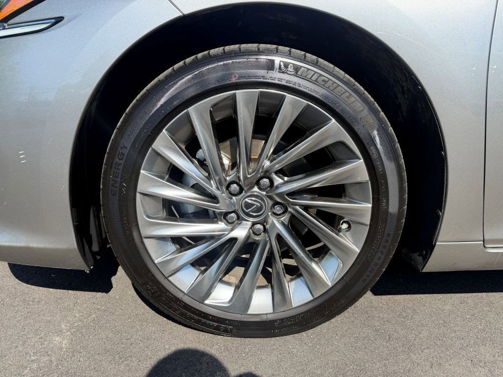 Used 2019 Lexus ES 350 w/ Accessory Package 2 FWD image 8