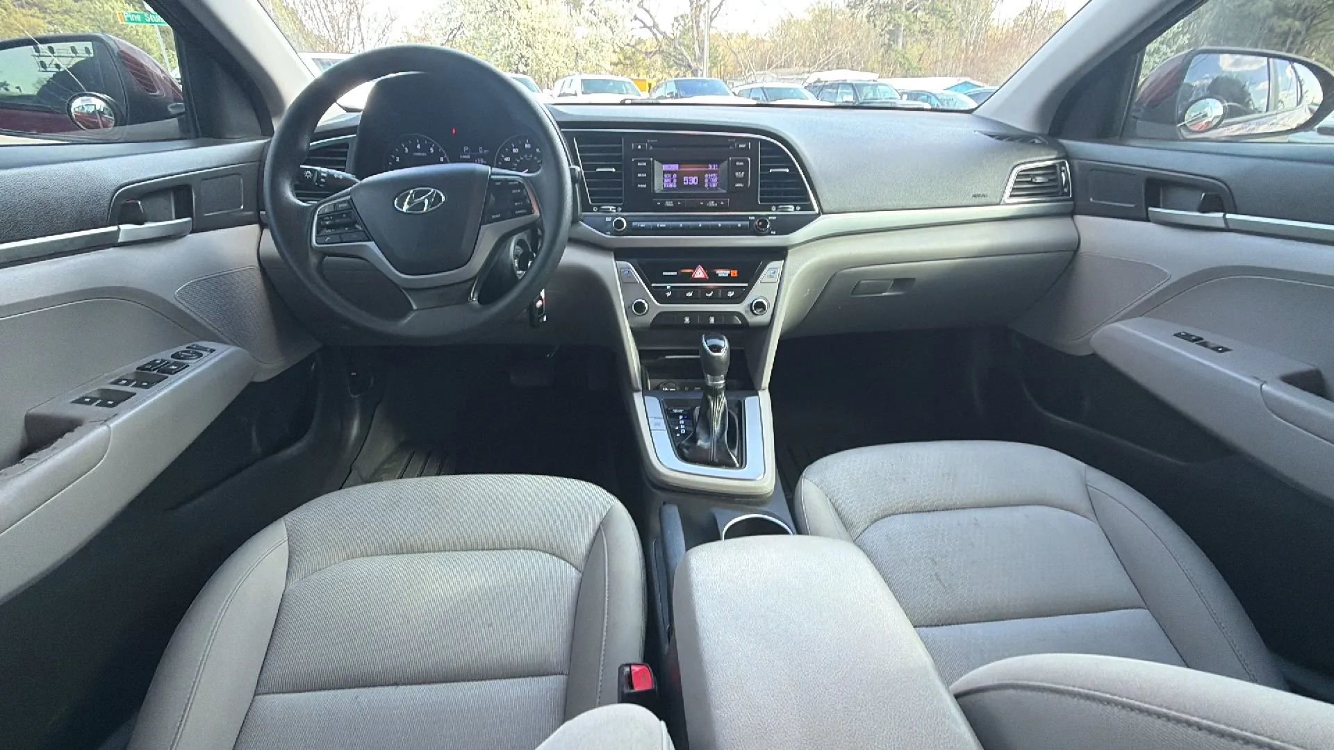 Used 2017 Hyundai Elantra SE image 20