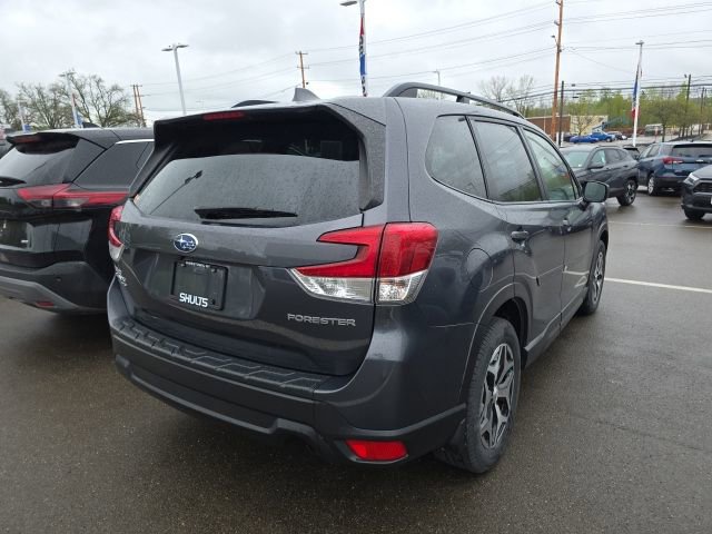 Used 2021 Subaru Forester Premium AWD/4WD image 5