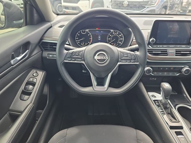 Certified 2024 Nissan Altima 2.5 SV image 13
