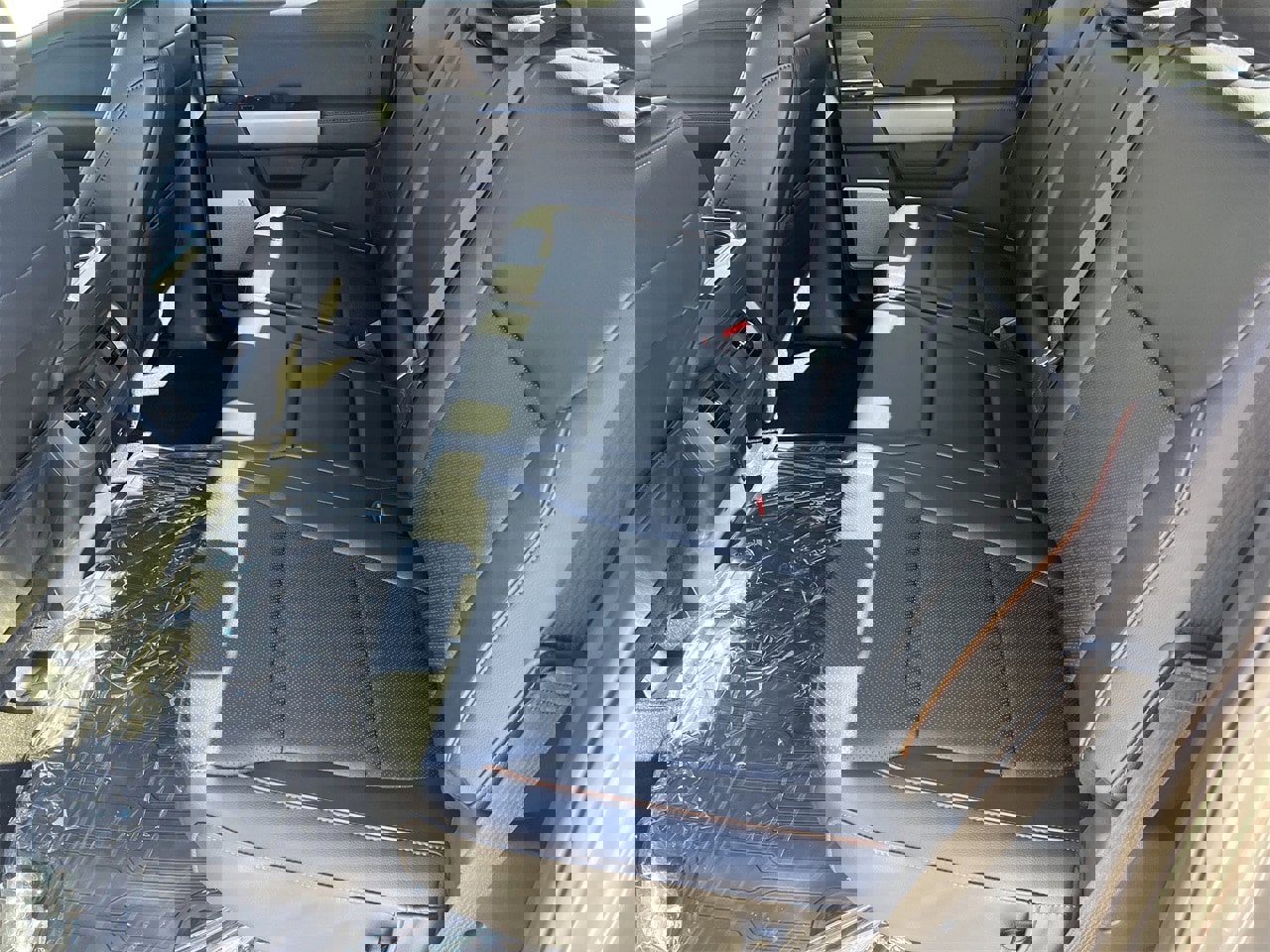 New 2025 Ford F150 Lariat w/ Equipment Group 501A Mid image 26