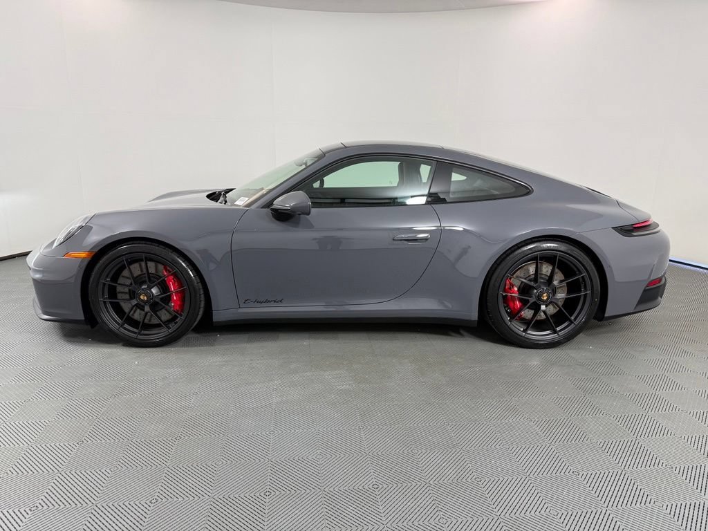 Certified 2026 Porsche 911 Carrera GTS RWD image 2