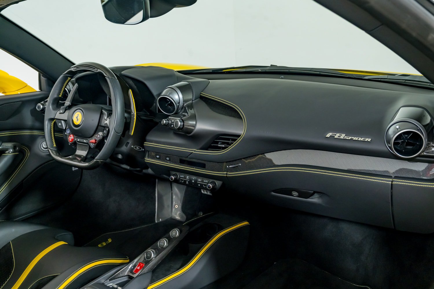 Used 2022 Ferrari F8 Tributo RWD image 39