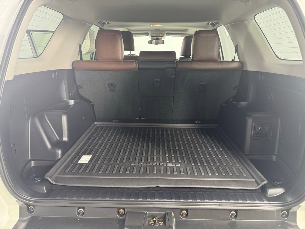 Used 2018 Toyota 4Runner Limited AWD/4WD image 14