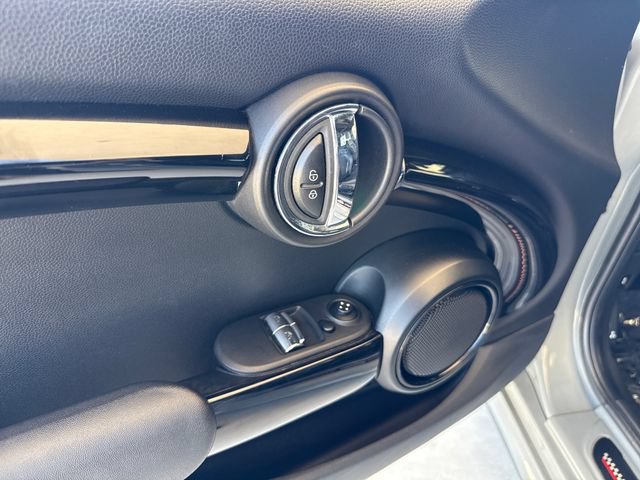 Used 2021 MINI Cooper John Cooper Works w/ 6.5" Touchscreen Package FWD image 11