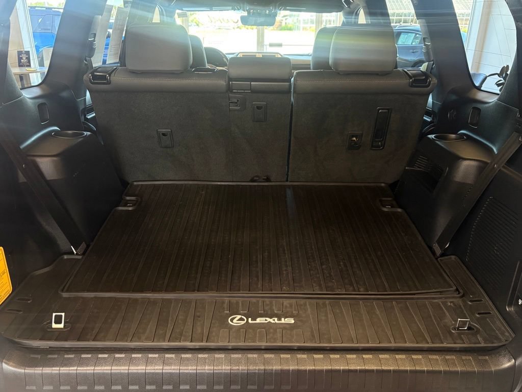 Used 2021 Lexus GX 460 Premium w/ Premium Package AWD/4WD image 16