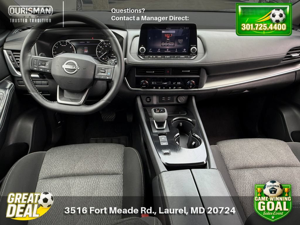 Used 2025 Nissan Rogue SV FWD image 17