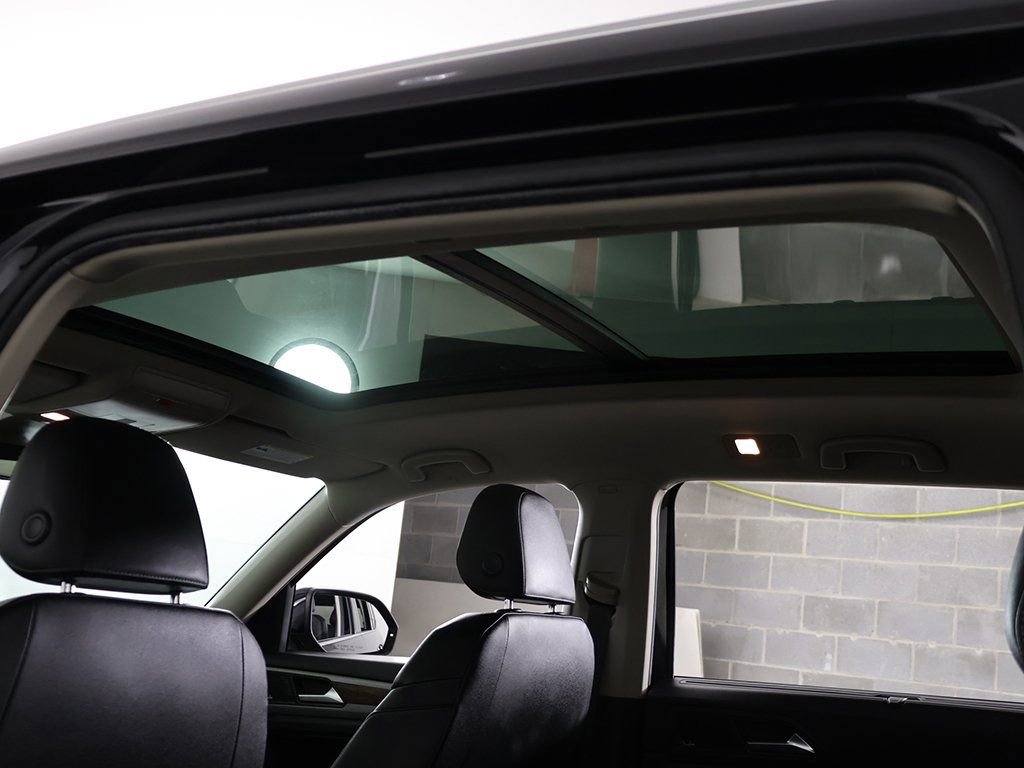 Used 2020 Volkswagen Atlas SEL R-Line image 23