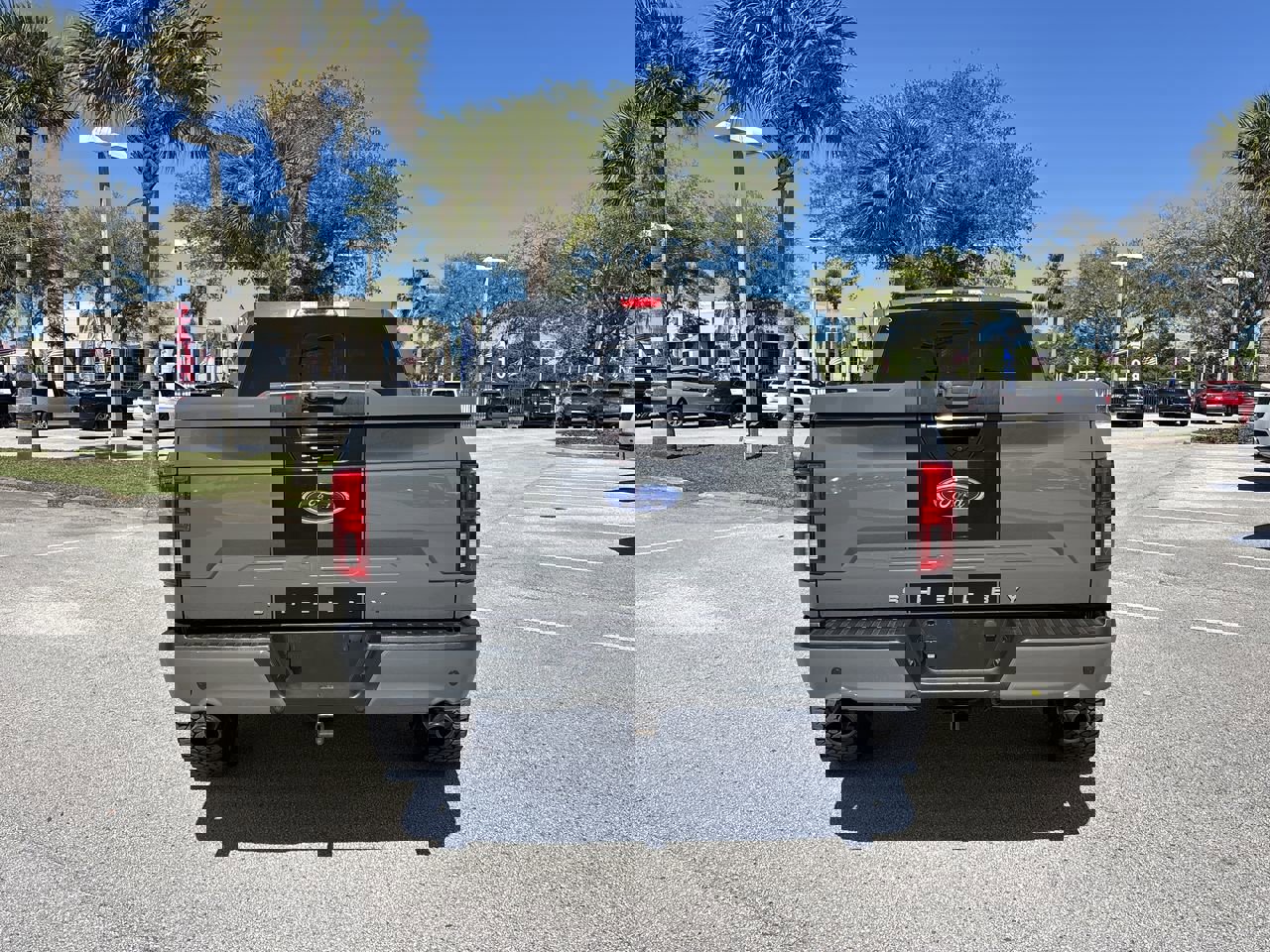 Used 2019 Ford F150 Lariat w/ Equipment Group 502A Luxury image 4