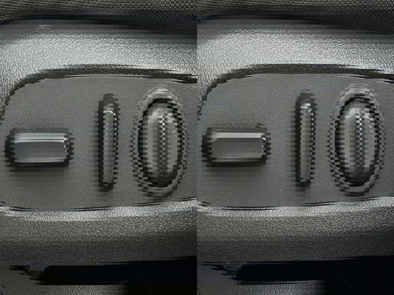 Used 2023 Chevrolet TrailBlazer LT w/ Convenience Package image 23