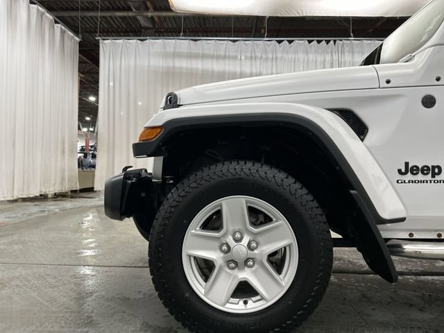 Used 2022 Jeep Gladiator Sport AWD/4WD image 21