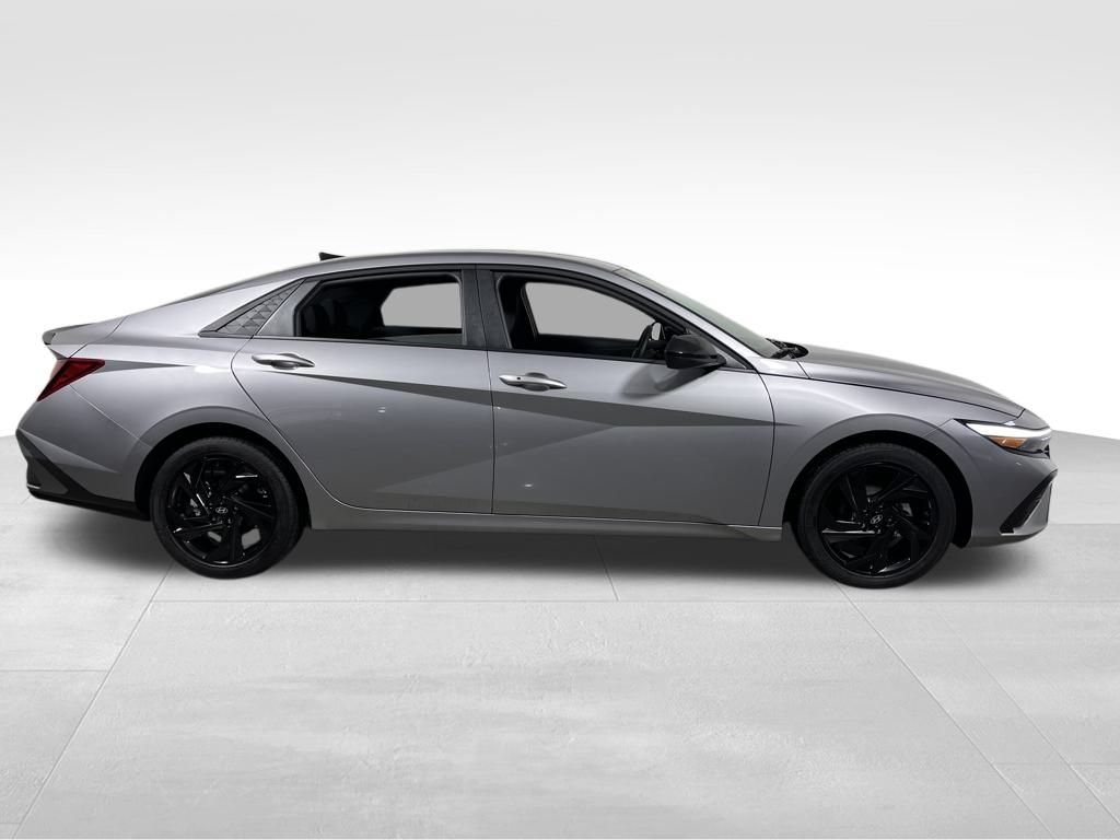 New 2026 Hyundai Elantra Sport FWD image 6