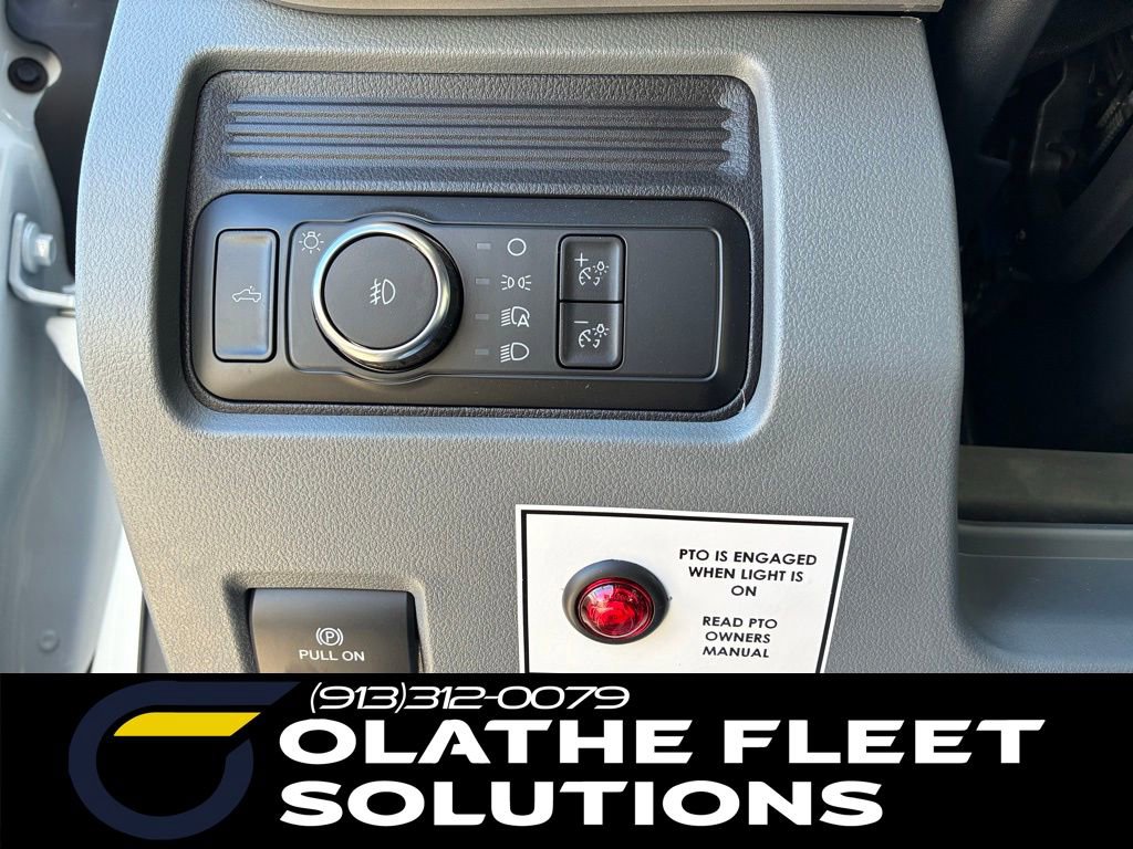 New 2026 Ford F550 4x4 Supercab Super Duty image 27