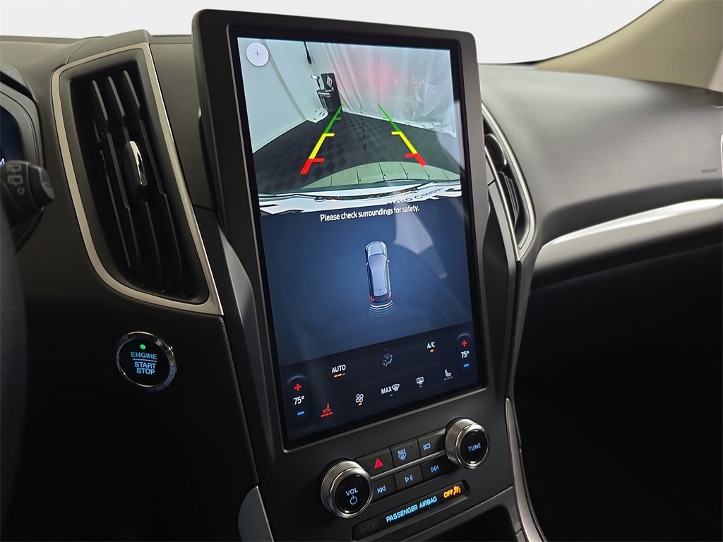 Used 2024 Ford Edge SEL image 24