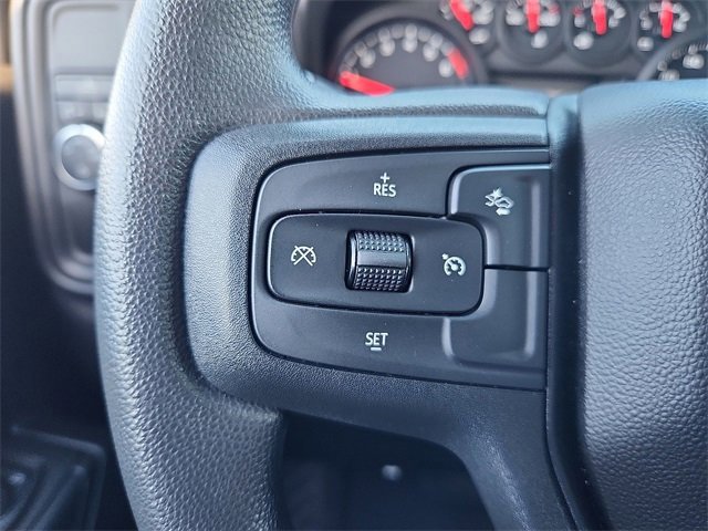 Used 2025 Chevrolet Silverado 1500 Custom image 8