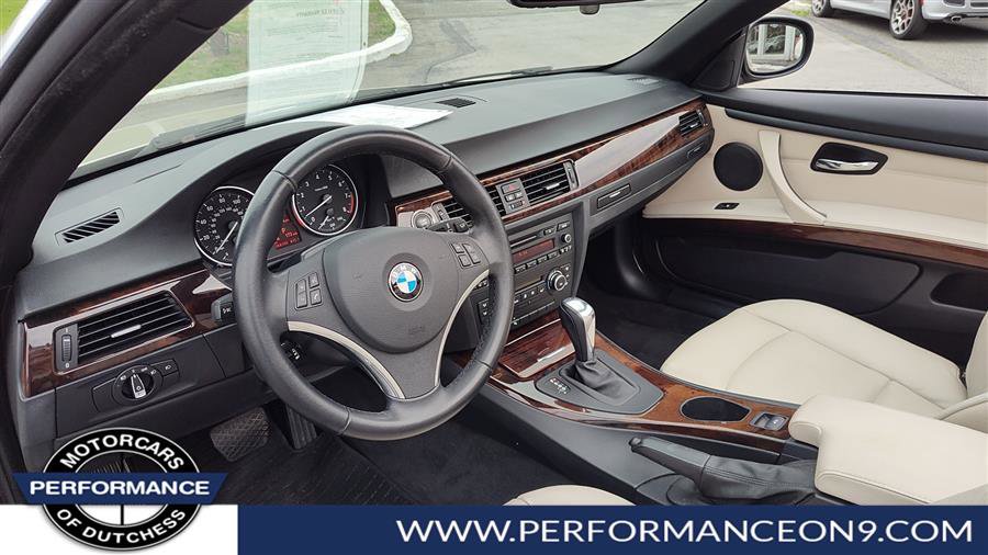 Used 2013 BMW 328i Convertible RWD image 16