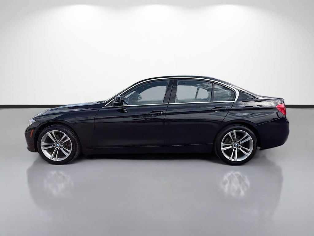Used 2017 BMW 328d xDrive Sedan AWD/4WD image 6