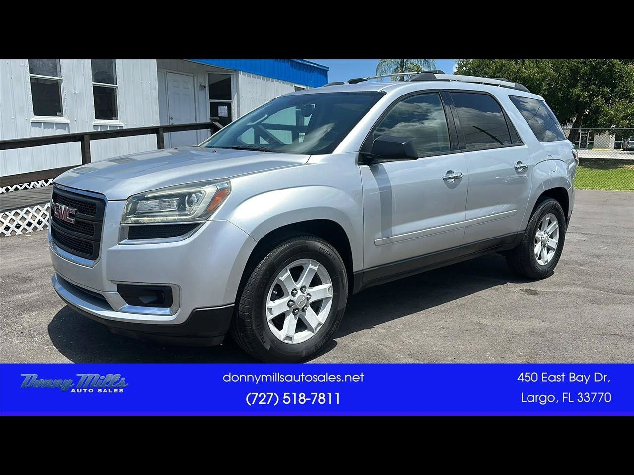 Used 2014 GMC Acadia SLE FWD image 1