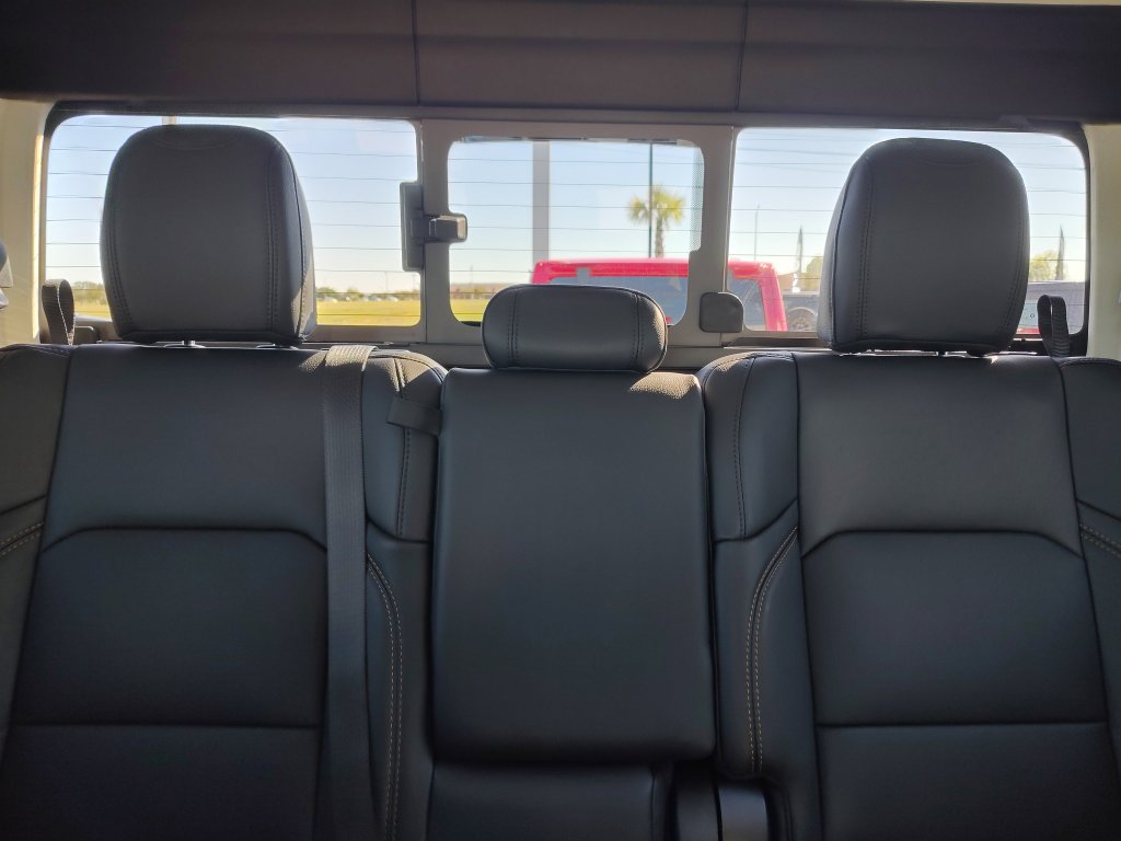 New 2025 Jeep Gladiator Sport w/ Premium Package AWD/4WD image 27