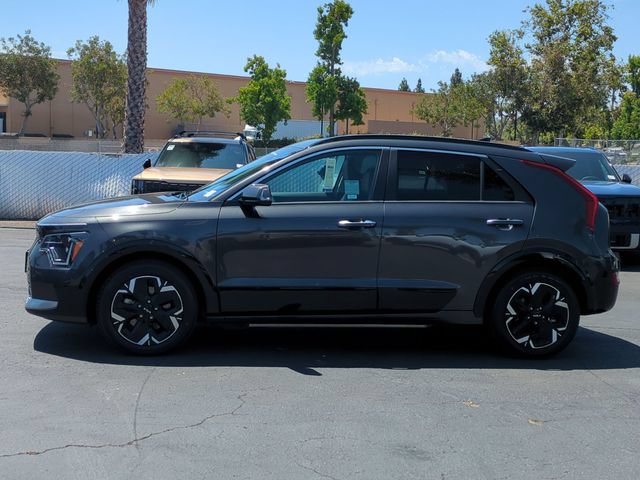 Certified 2024 Kia Niro Wave FWD image 6