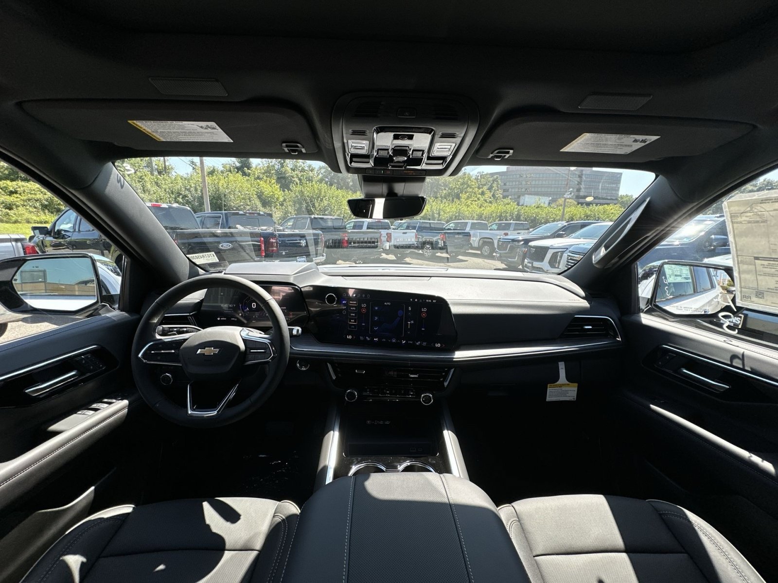 New 2026 Chevrolet Suburban Premier AWD/4WD image 23