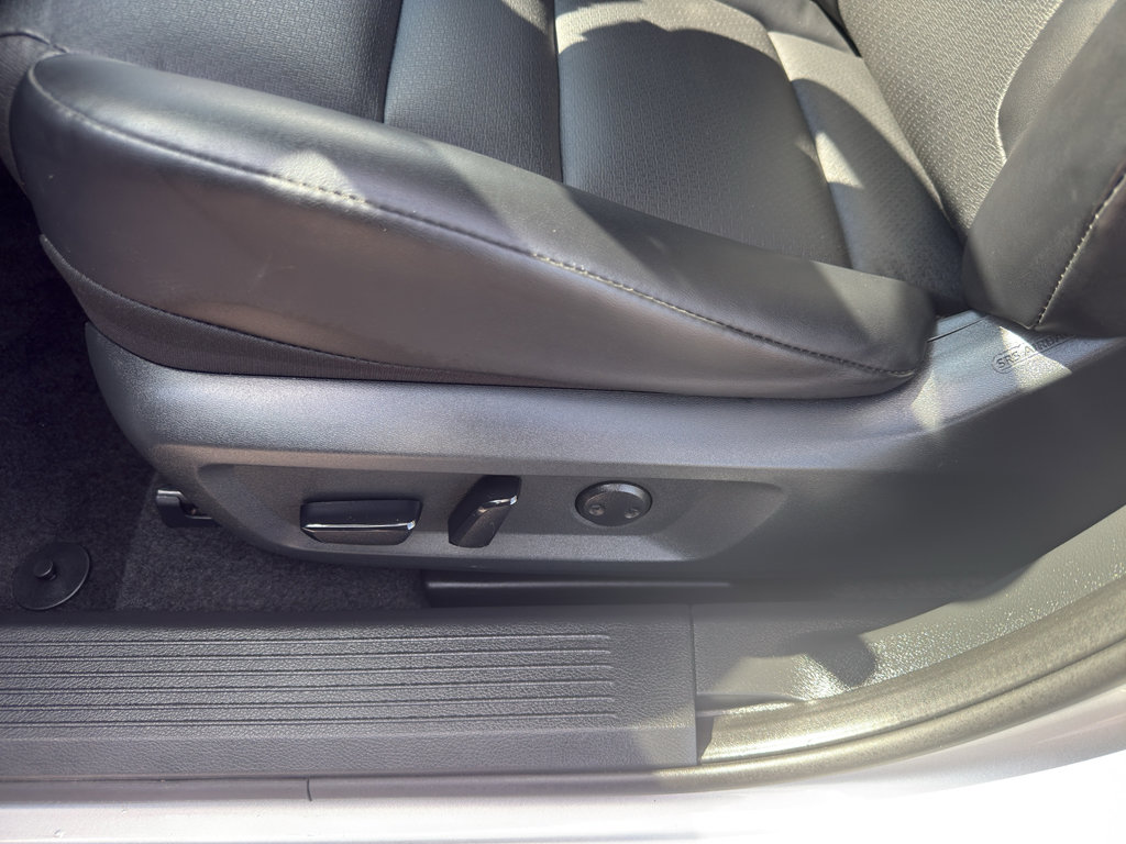 Certified 2023 Nissan Rogue SV w/ SV Premium B Package image 15