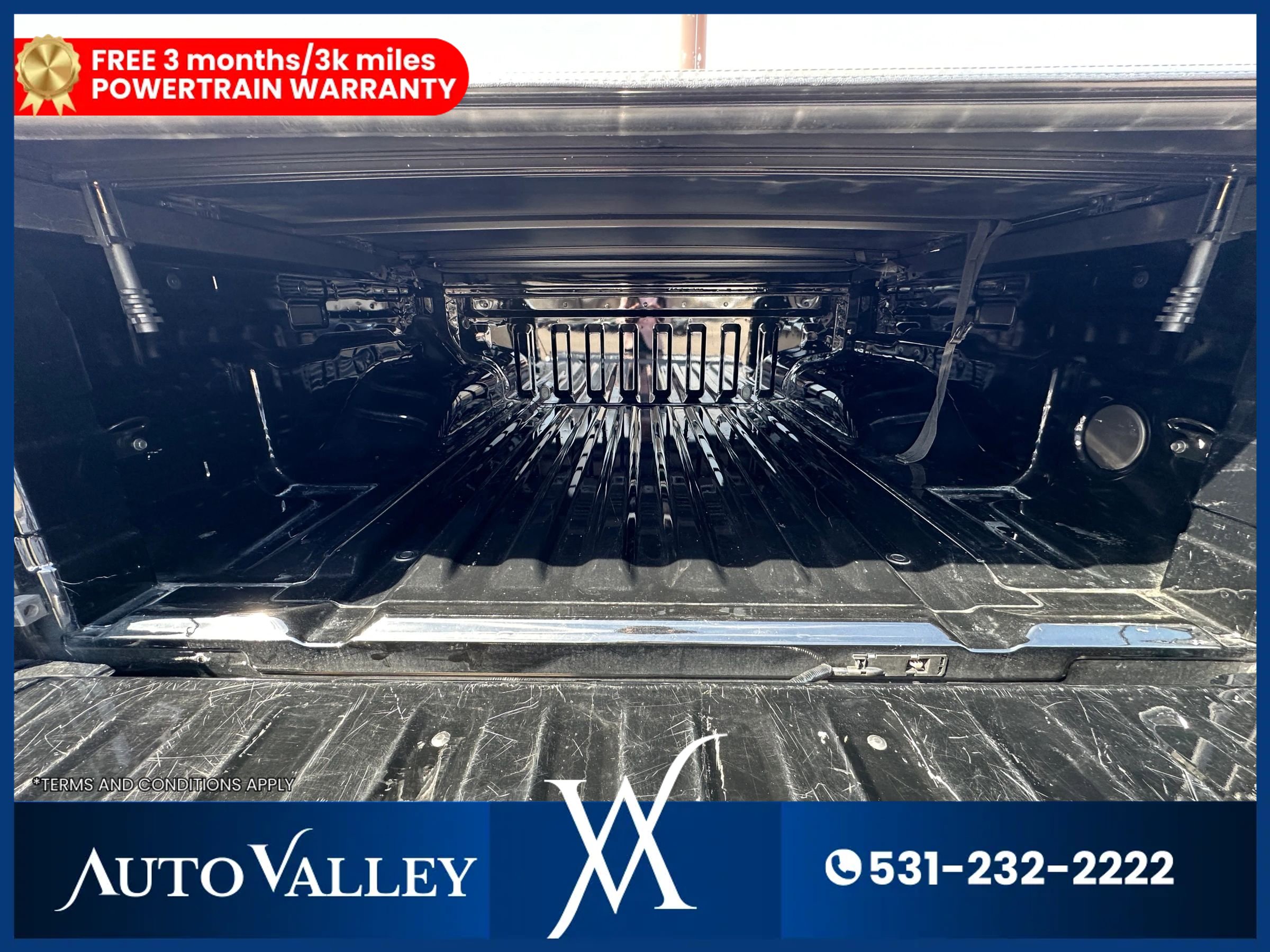 Used 2024 Nissan Frontier PRO-4X w/ Technology Package image 40