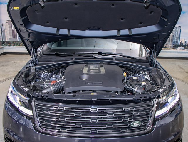 New 2026 Land Rover Range Rover Velar Dynamic SE image 5