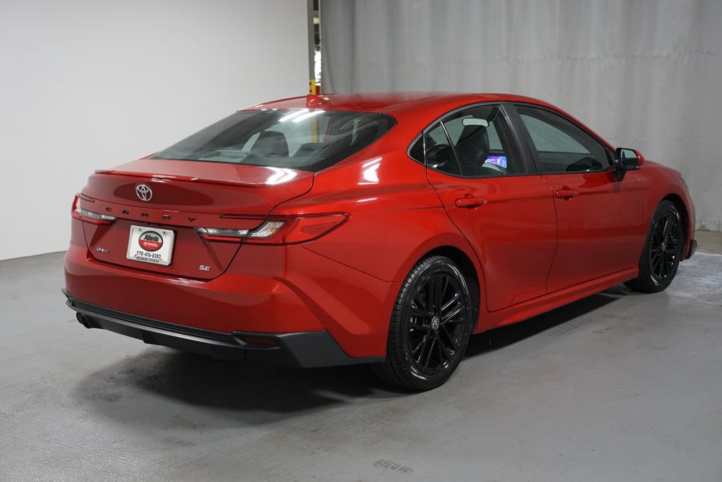 Used 2025 Toyota Camry SE FWD image 8