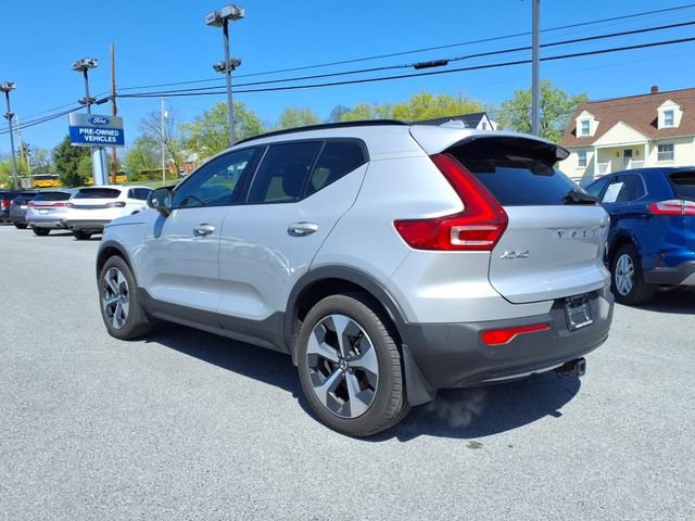 Used 2023 Volvo XC40 B5 Plus w/ Protection Package Premier AWD/4WD image 6