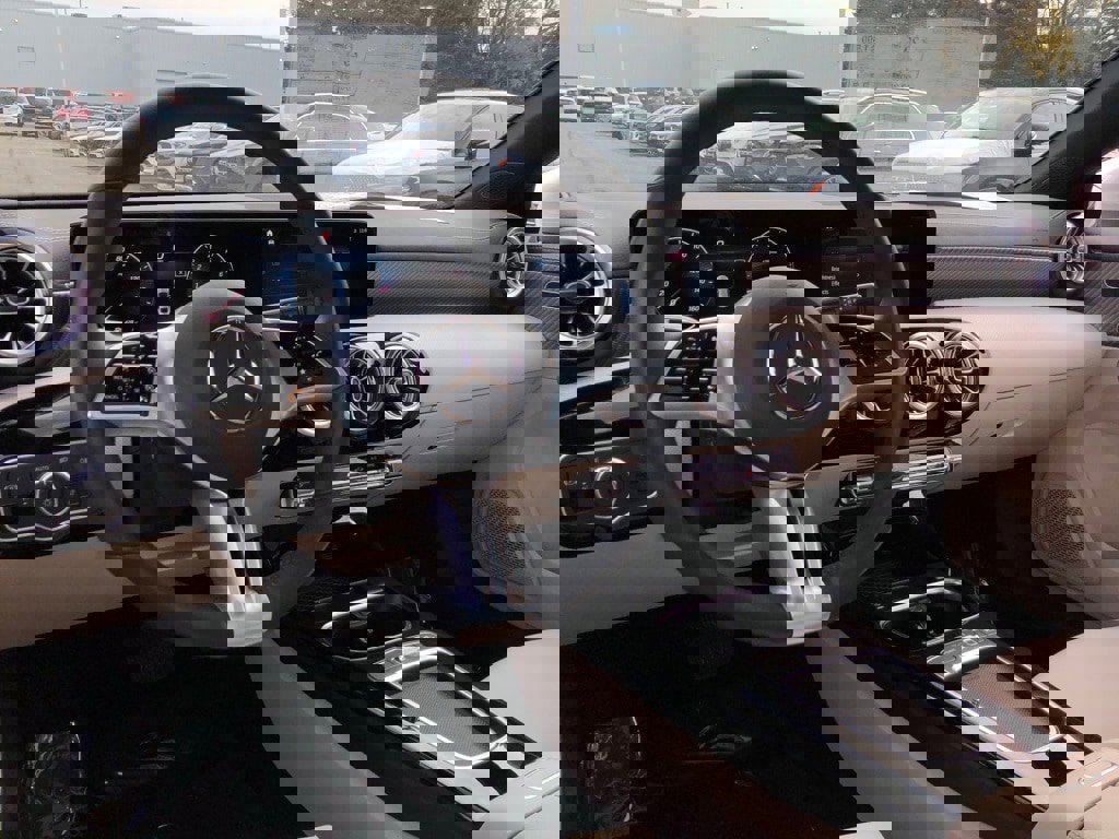 New 2025 Mercedes-Benz CLA 250 4MATIC image 17