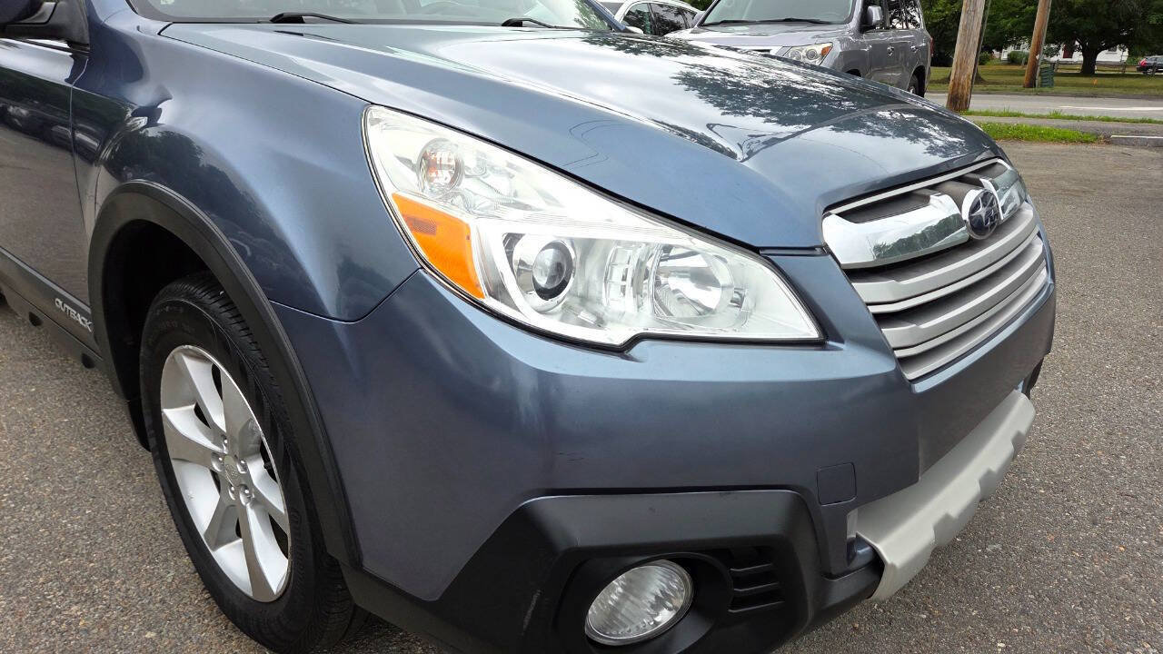 Used 2013 Subaru Outback 2.5i Limited w/ Moonroof Pkg AWD/4WD image 20