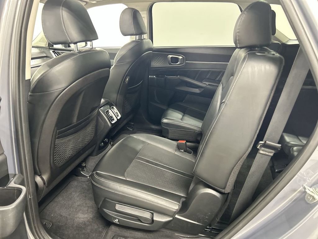 Used 2021 Kia Sorento SX AWD/4WD image 21