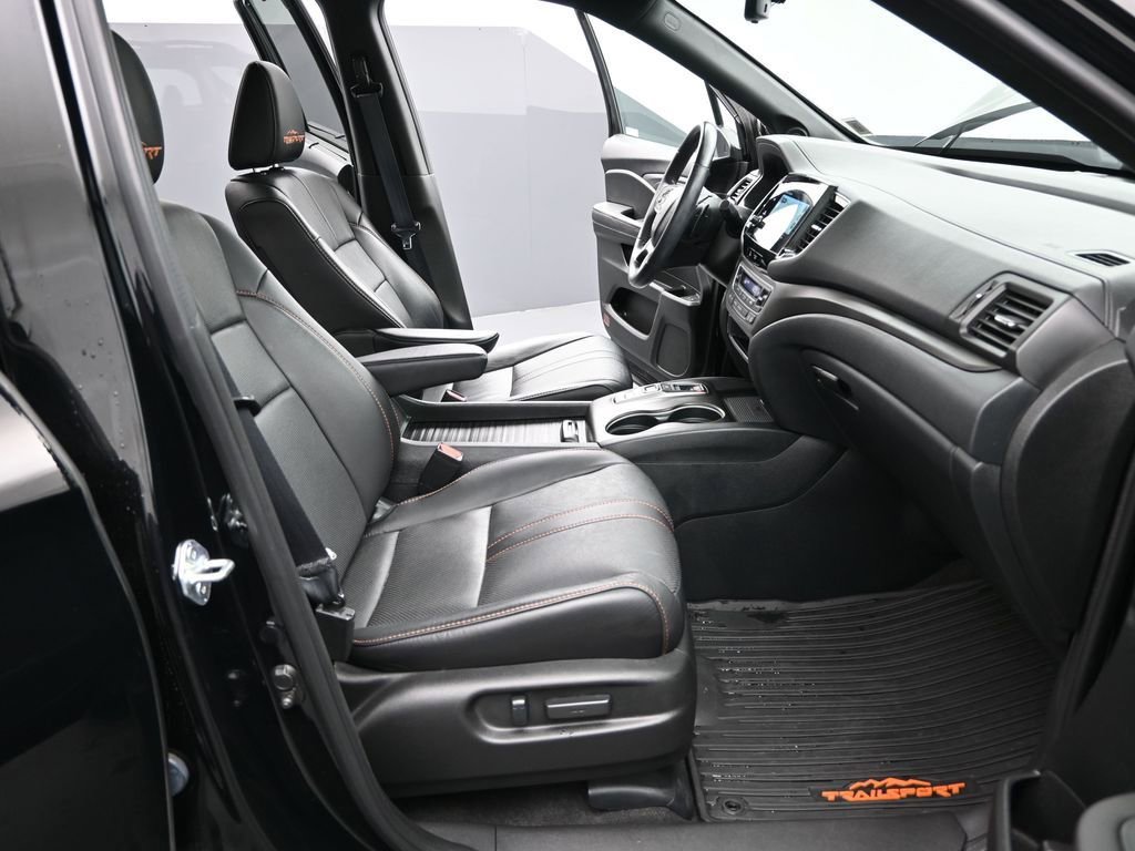 Used 2023 Honda Passport TrailSport image 28