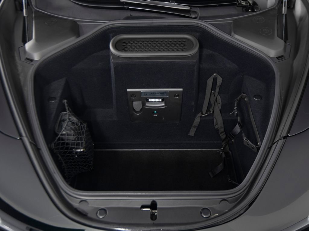 Used 2024 McLaren 750S Spider image 39