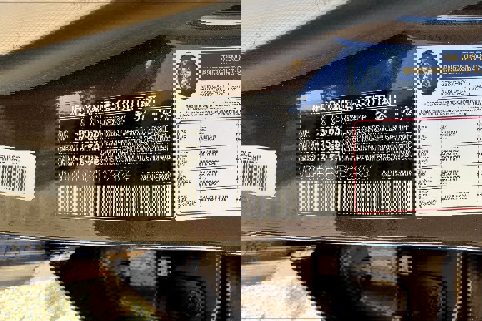 Used 2015 Mercedes-Benz E 350 4MATIC Sedan image 37