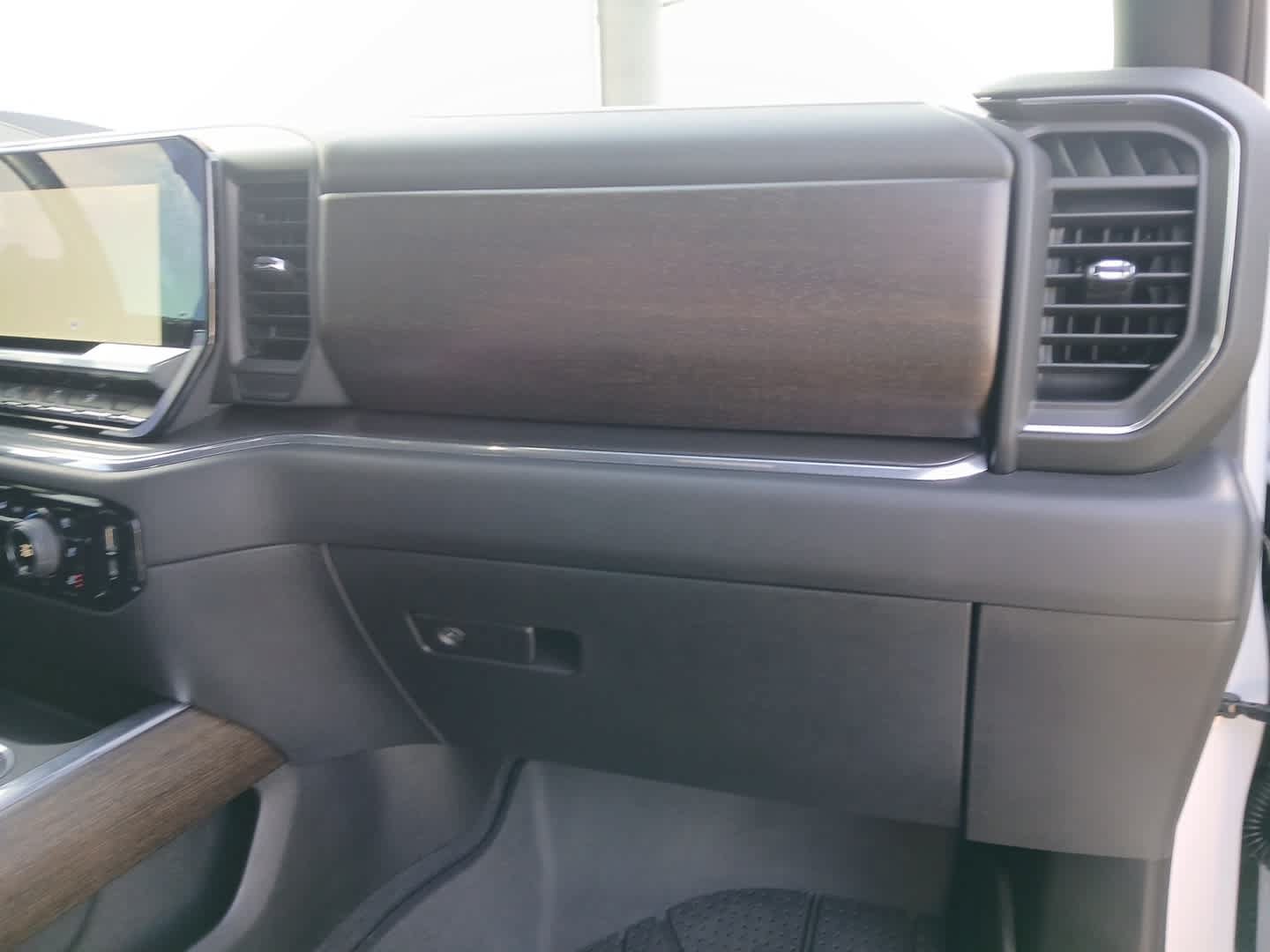 Used 2023 Chevrolet Silverado 1500 High Country w/ High Country Premium Package AWD/4WD image 82