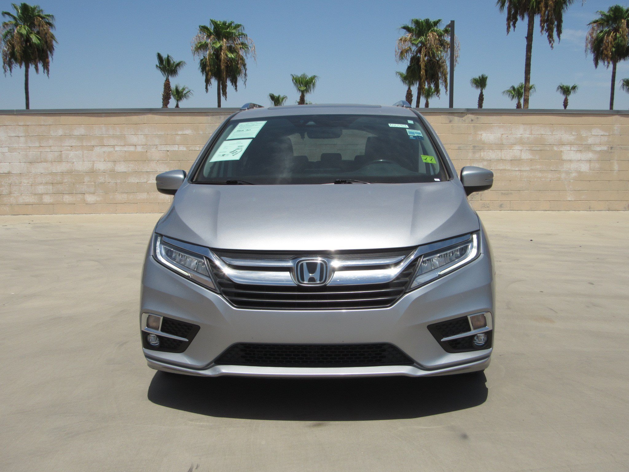 Used 2018 Honda Odyssey Elite image 3